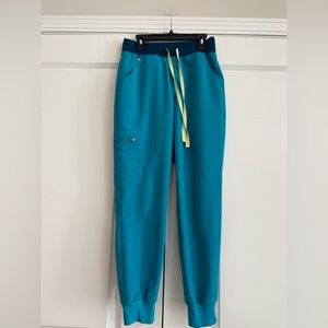 Figs Women’s Zamora Scrub Jogger Pants Green/blue Size XS-Petite (PO 3694)